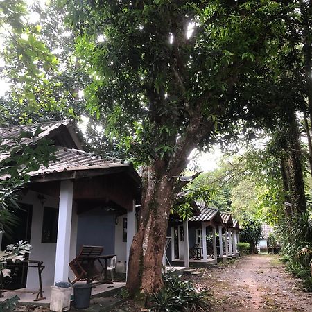 Maleeya Garden Guest House Koh Chang Exteriör bild