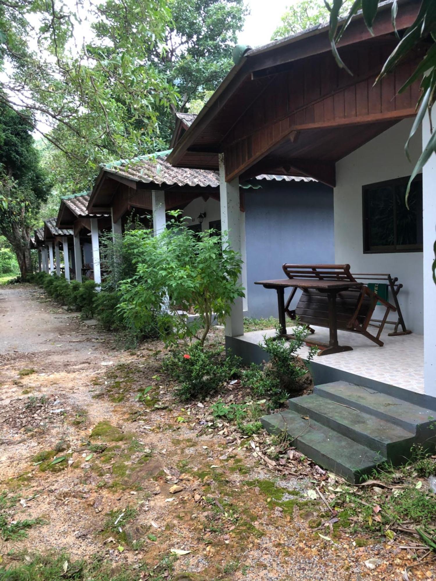 Maleeya Garden Guest House Koh Chang Exteriör bild